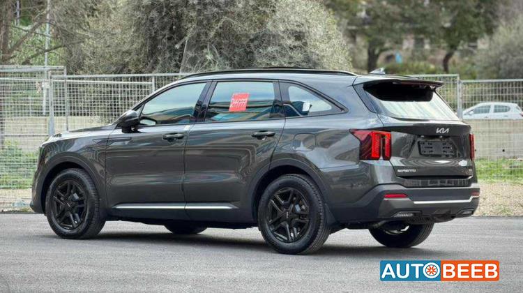 كيا سورينتو 2023