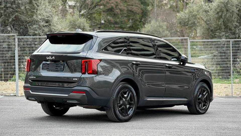 كيا سورينتو 2023