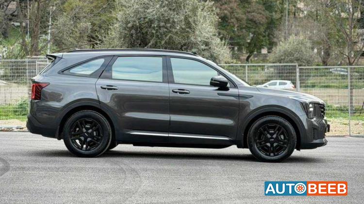 كيا سورينتو 2023