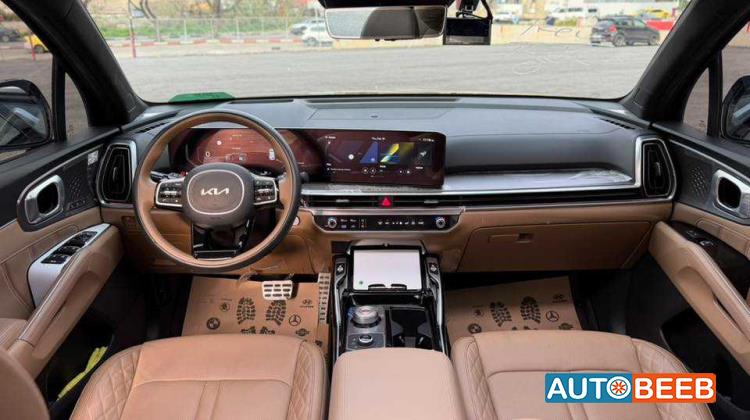 كيا سورينتو 2023