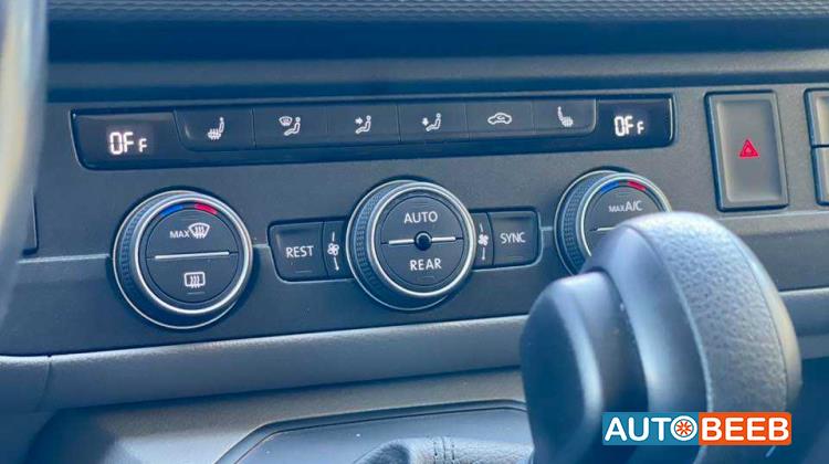 Minibus Volkswagen 2022