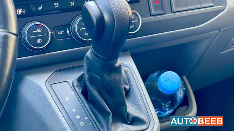 Minibus Volkswagen 2022