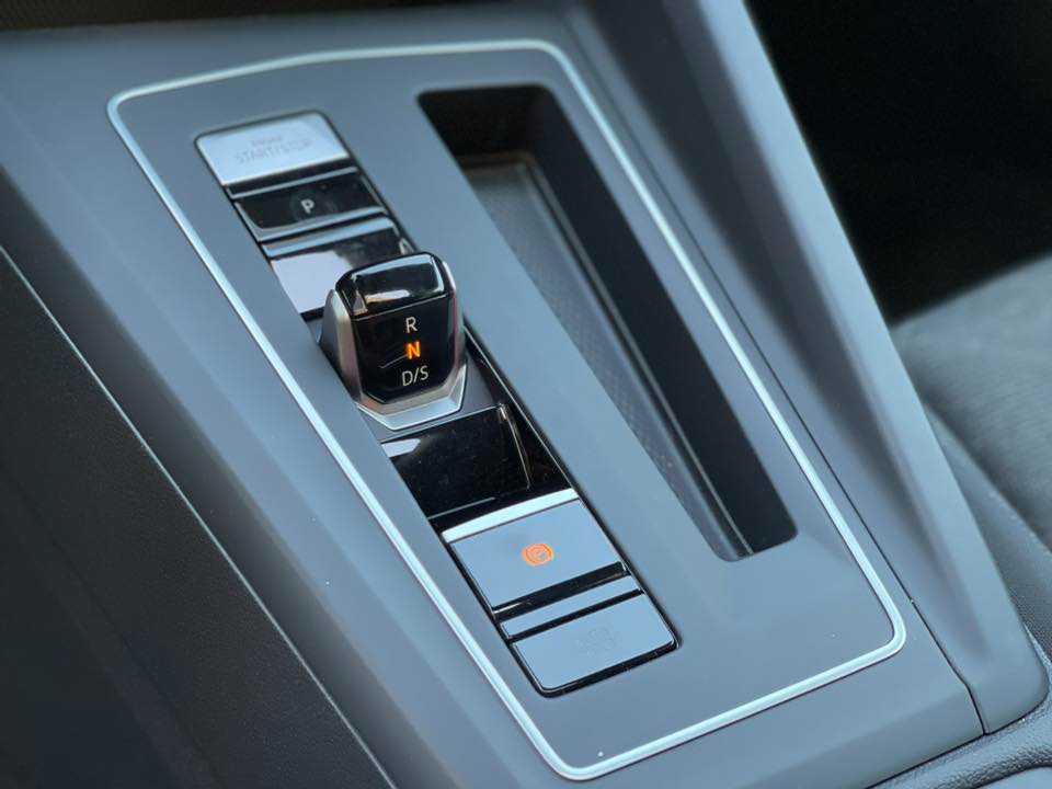 فولكس فاجن جولف 2021