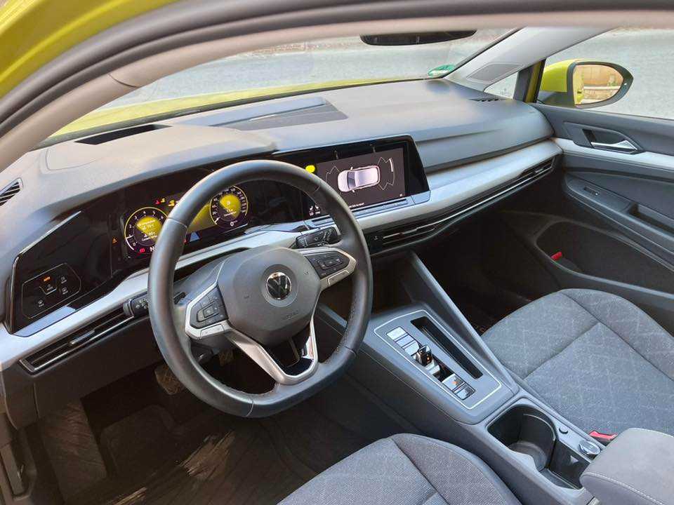 فولكس فاجن جولف 2021