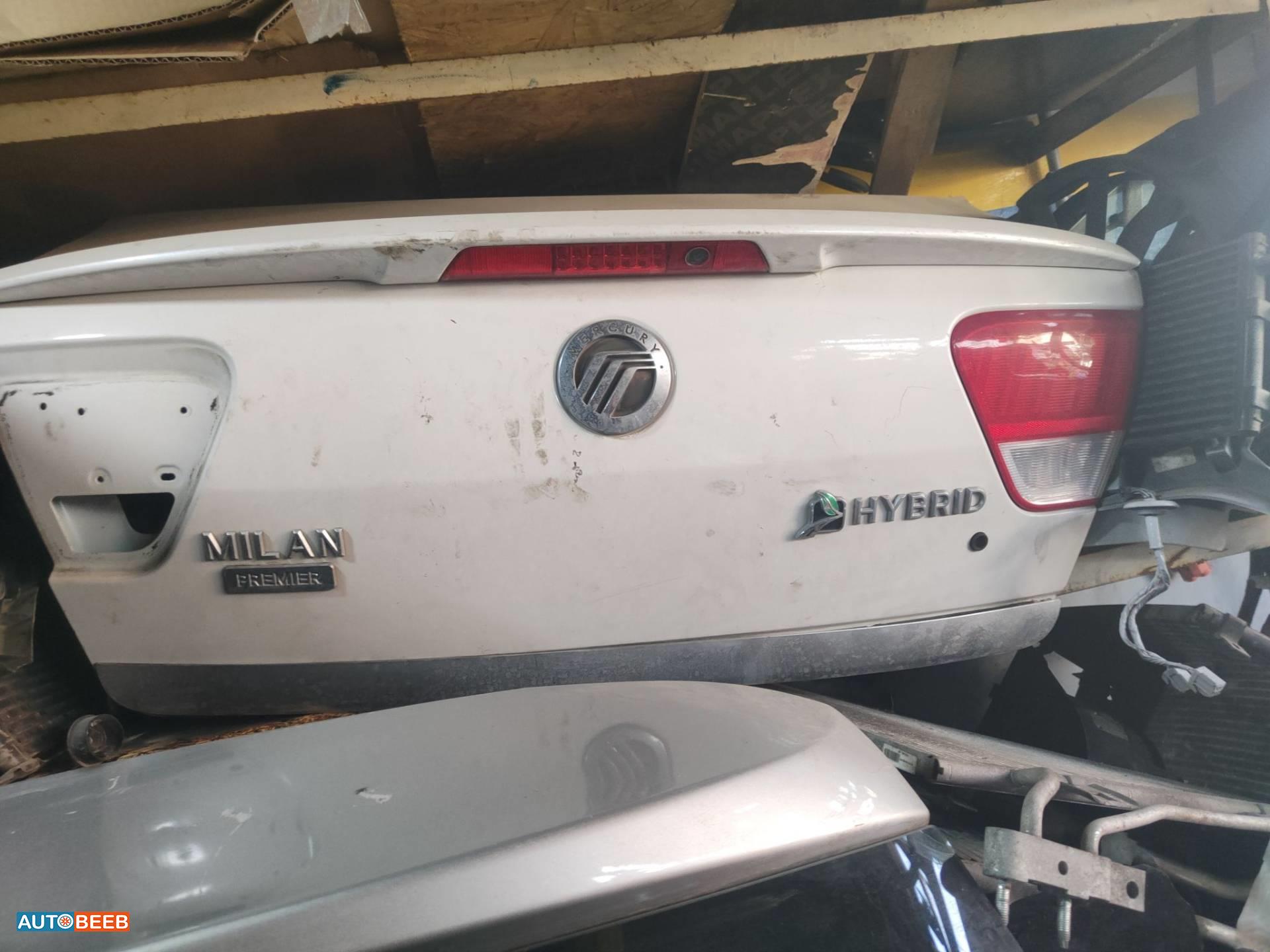 غطاء خلفي ميركوري ميلان 2010 2011