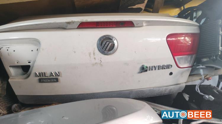 غطاء خلفي ميركوري ميلان 2010 2011