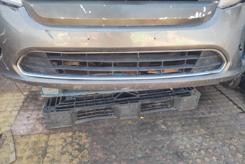 Body  Grilles Ford Fusion