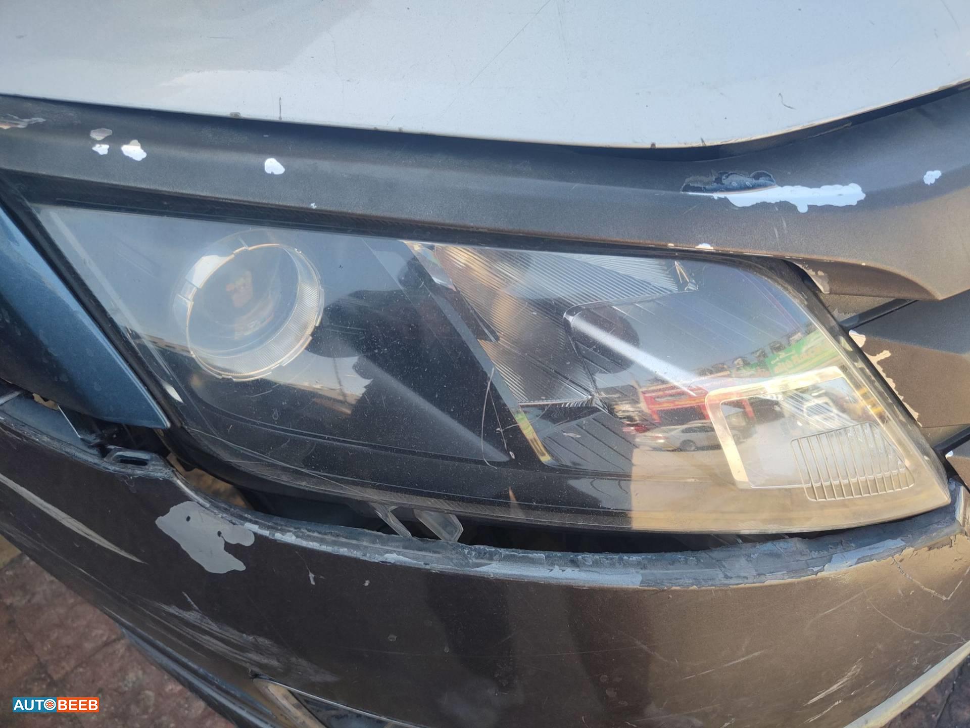 ضوء امامي يمين فورد فيوجن 2010 2011 2012