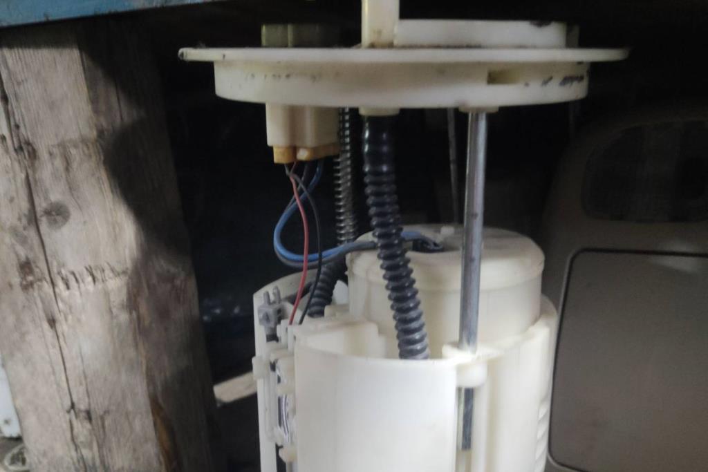 طرمبة بنزين فورد فيوجن 2010 2011 2012