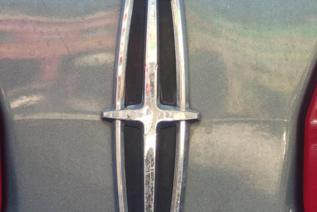 Body  Emblems Lincoln MKZ