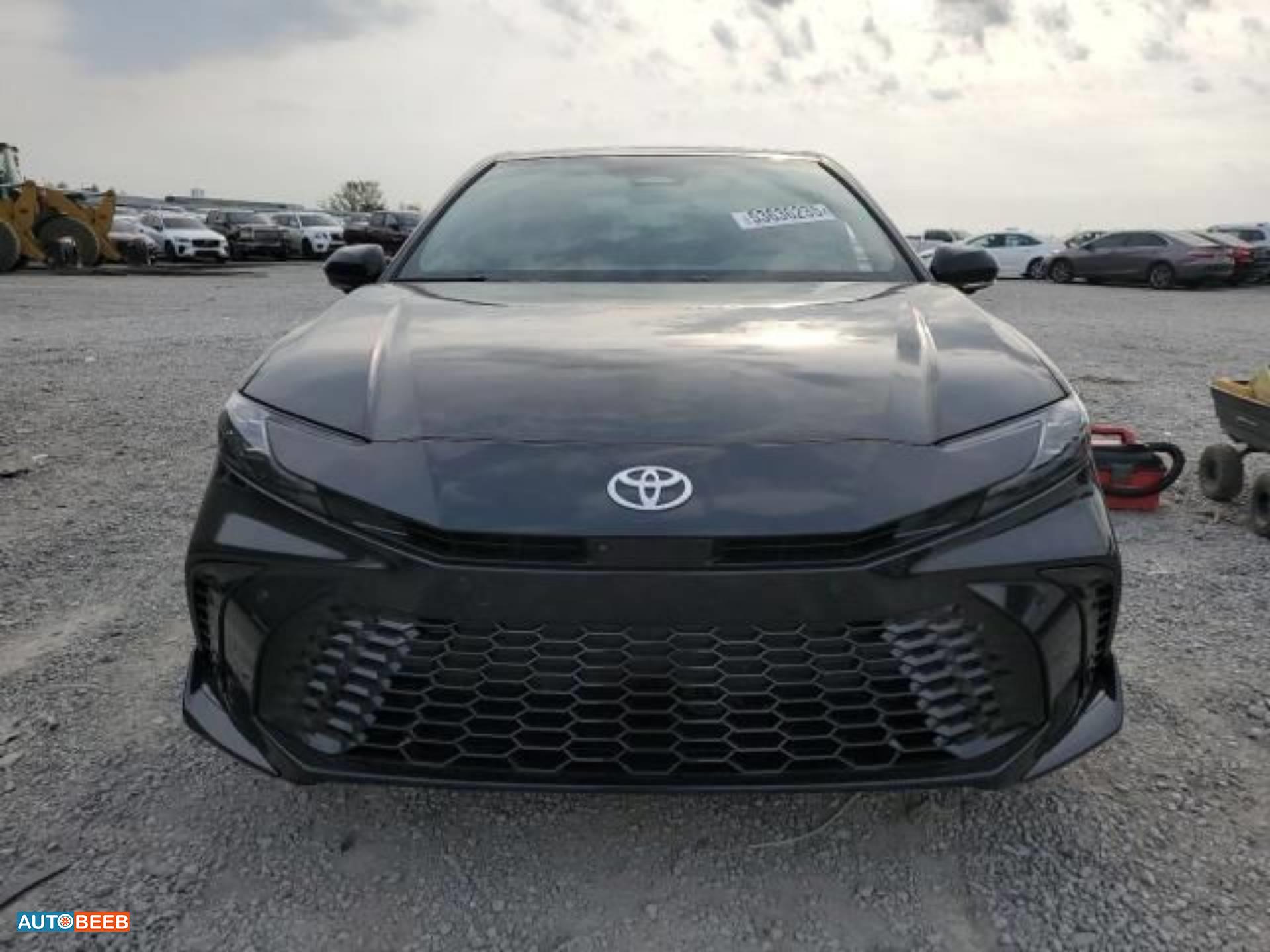 Toyota Camry 2024