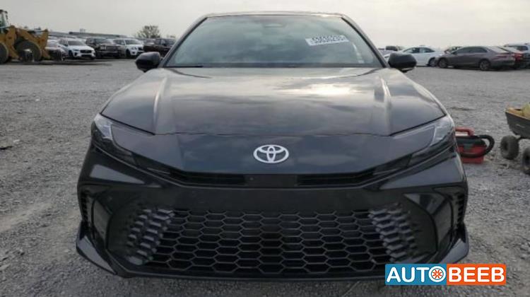 Toyota Camry 2024