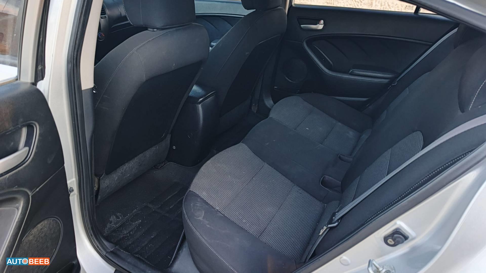 كيا سيراتو 2017