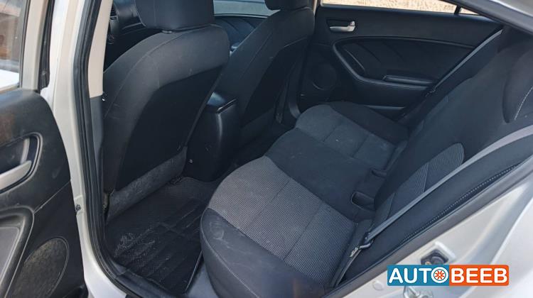 كيا سيراتو 2017