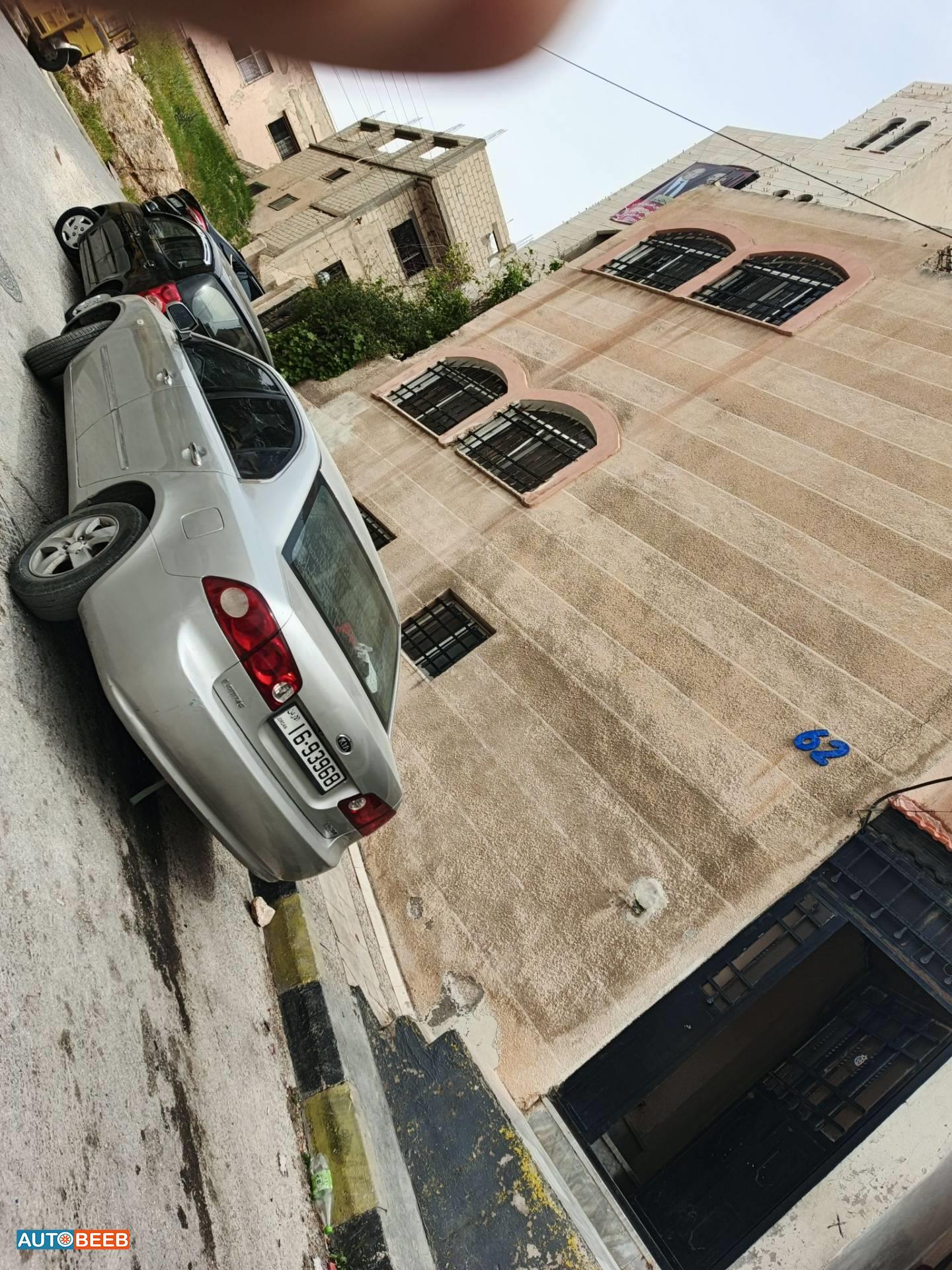 كيا لوتزي 2006