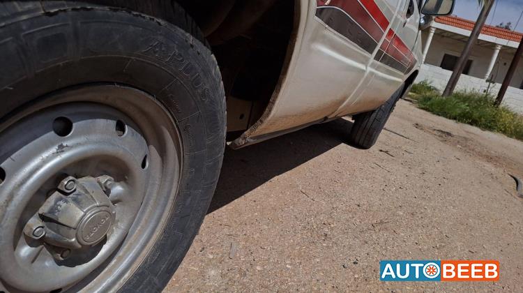 تويوتا هيلوكس 1984