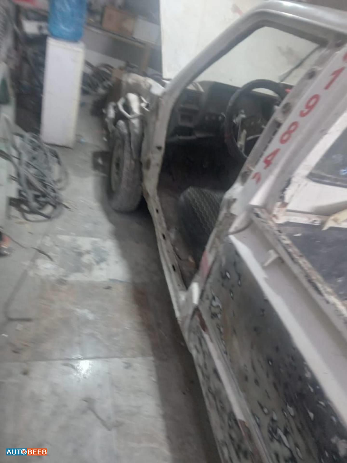 تويوتا هيلوكس 1984