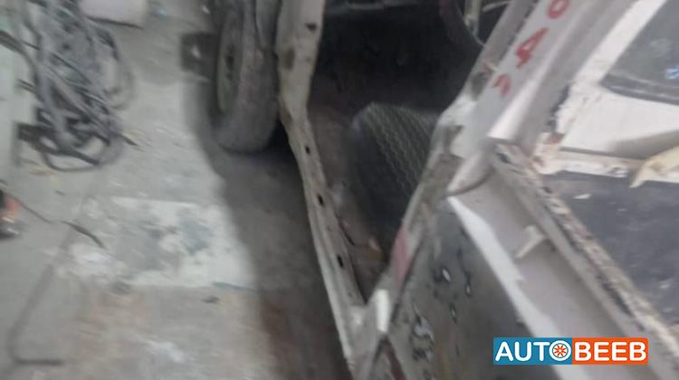 تويوتا هيلوكس 1984