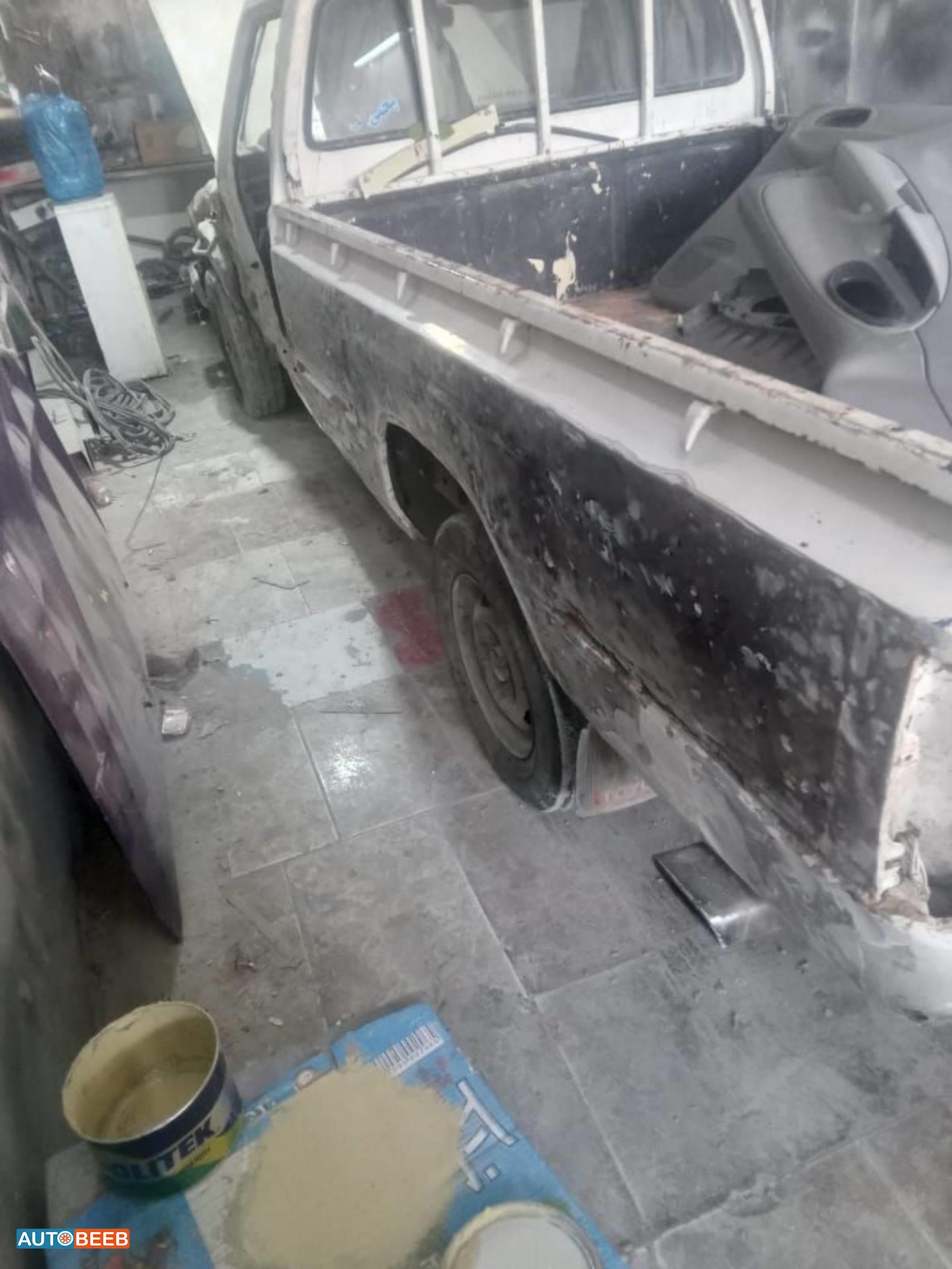 تويوتا هيلوكس 1984