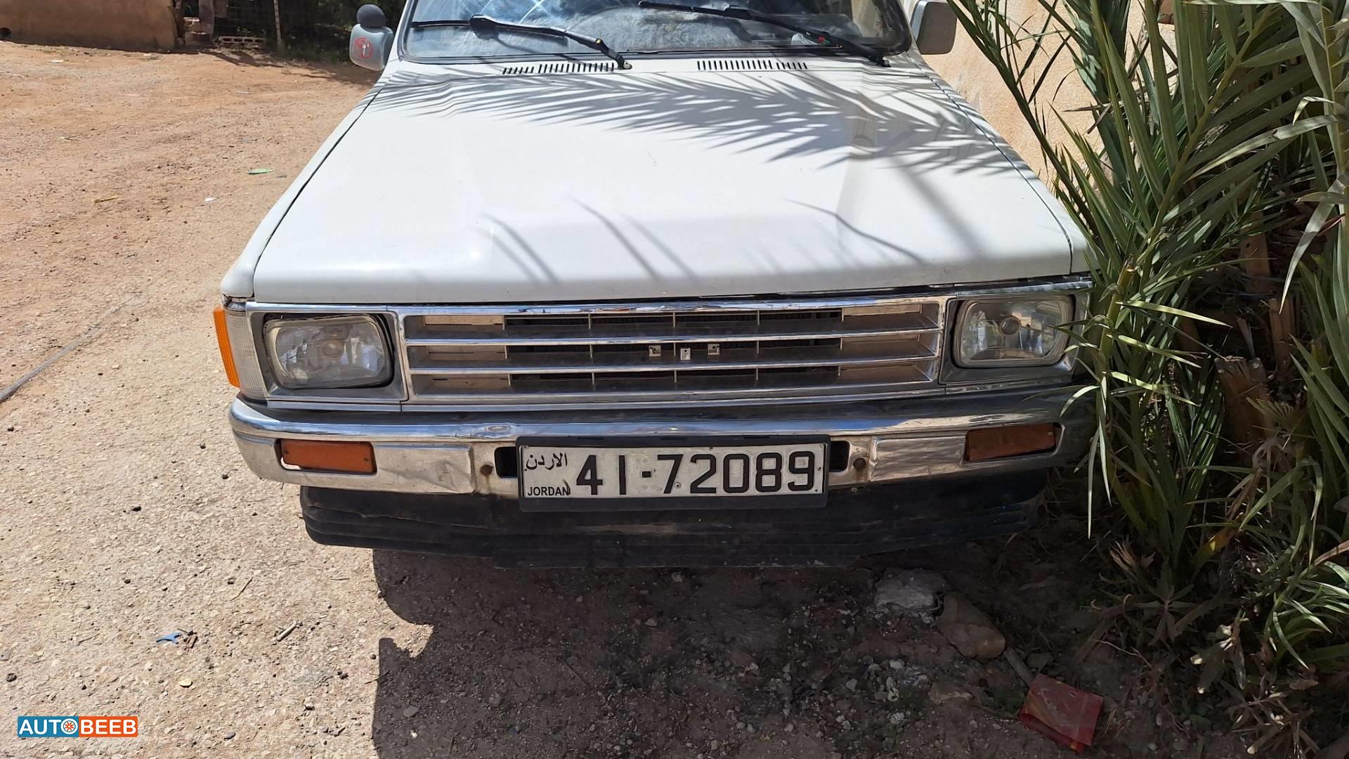 تويوتا هيلوكس 1984