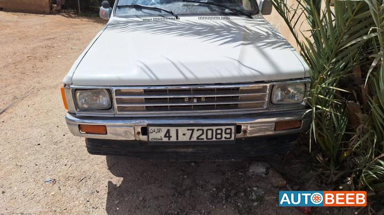 تويوتا هيلوكس 1984