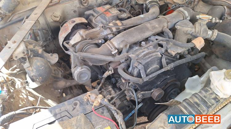 تويوتا هيلوكس 1984