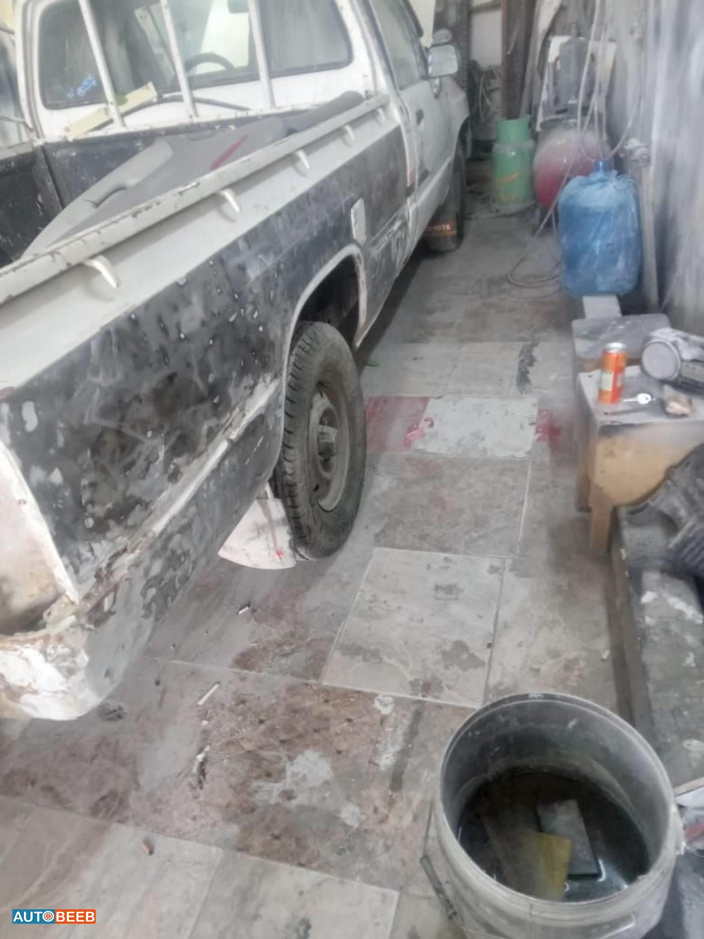 تويوتا هيلوكس 1984