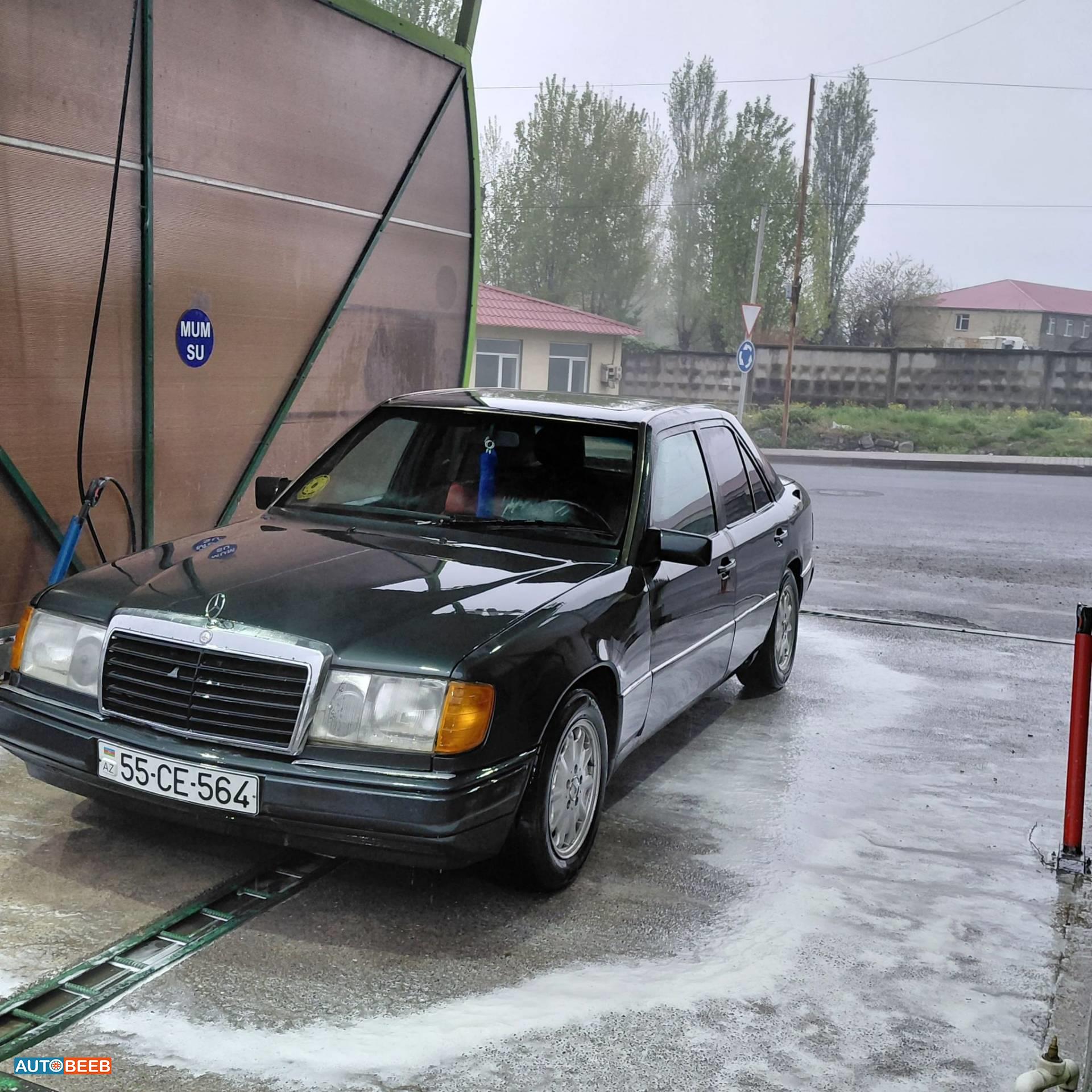 مرسيدس بنز E200 1992