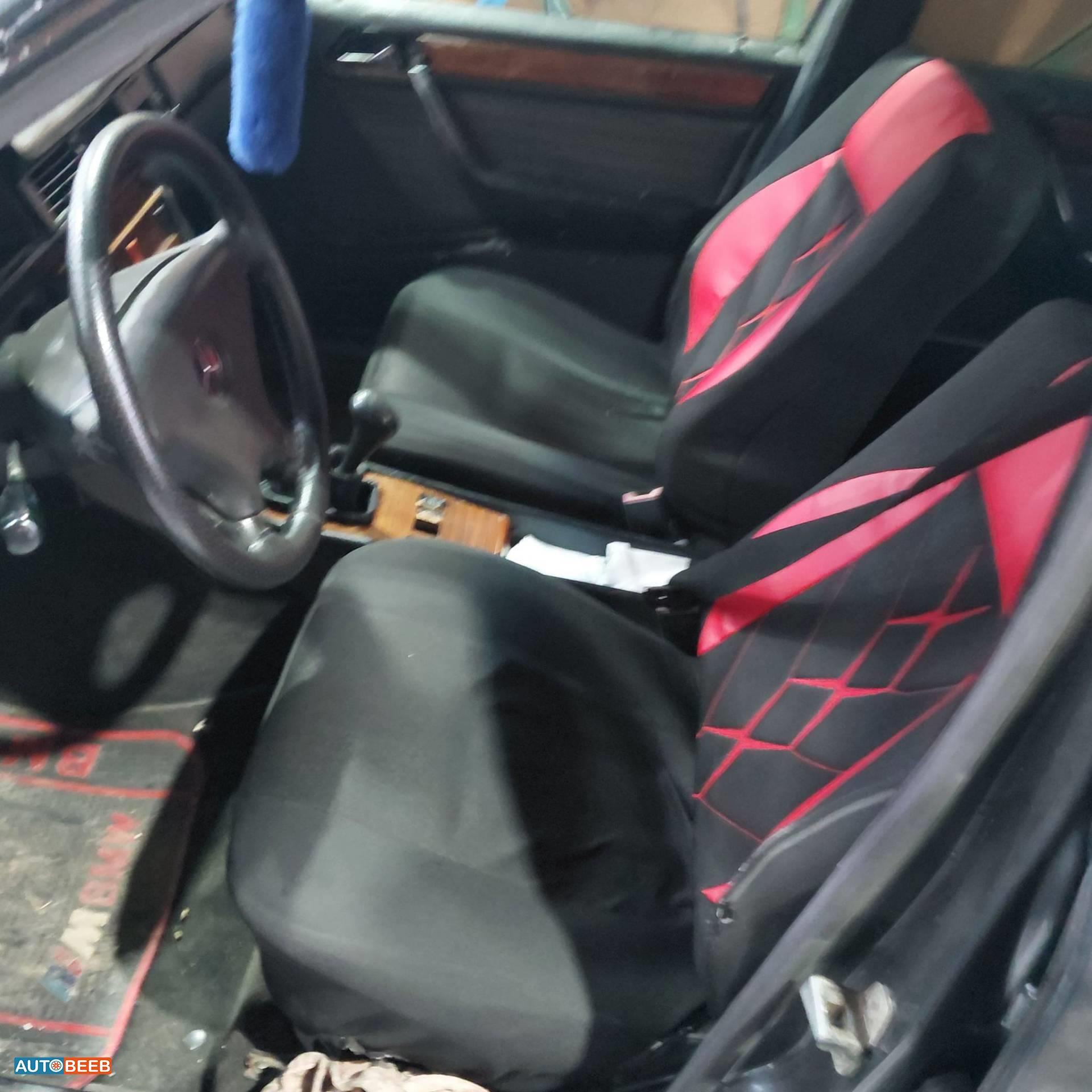 مرسيدس بنز E200 1992