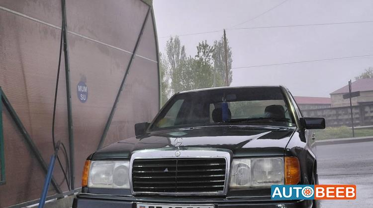 مرسيدس بنز E200 1992
