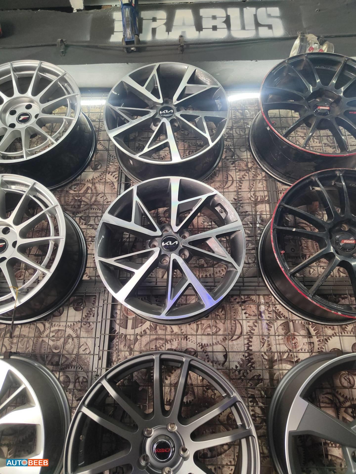 طقم جنطات كيا نيرو قياس 18 