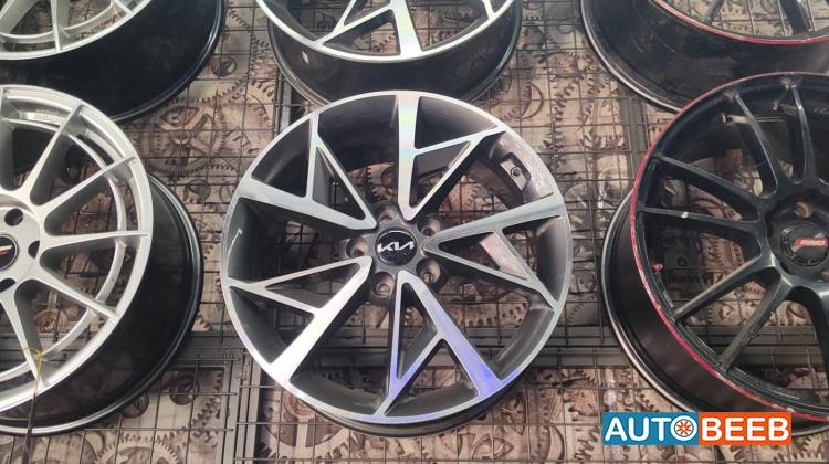 طقم جنطات كيا نيرو قياس 18 