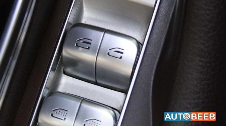 Mercedes Benz GLE300 2020