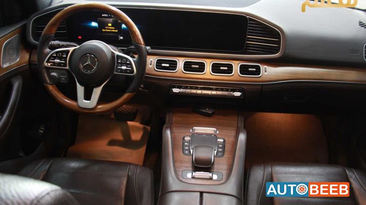 Mercedes Benz GLE300 2020