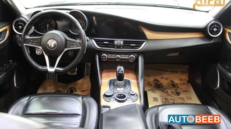 الفا روميو جوليا 2018