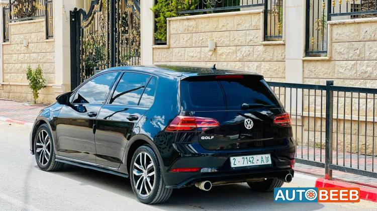 فولكس فاجن جولف MK 2017