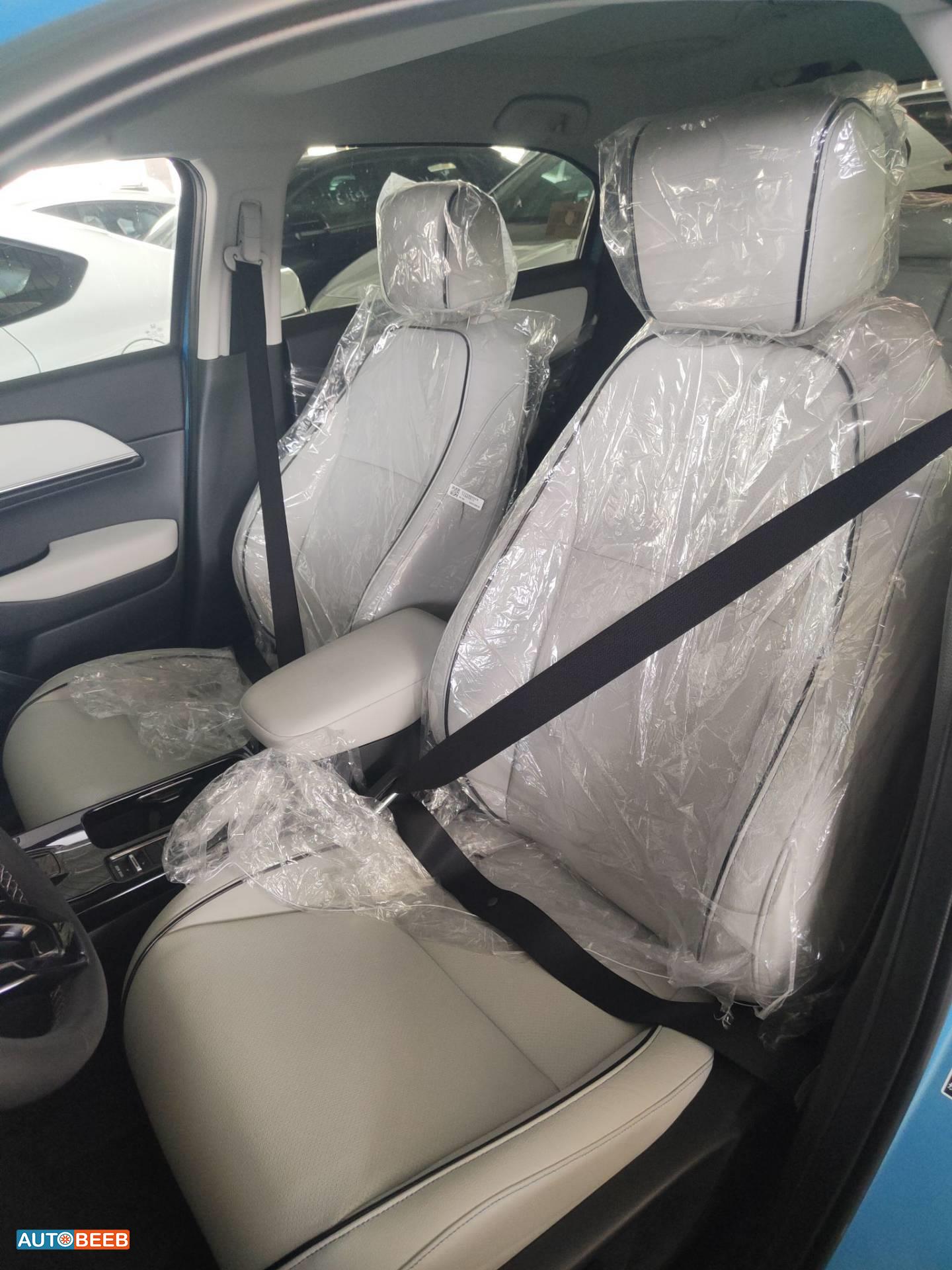 هوندا e:NS1 2023