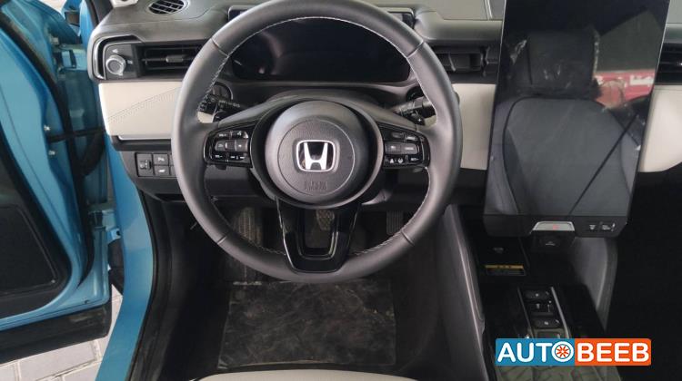 هوندا e:NS1 2023