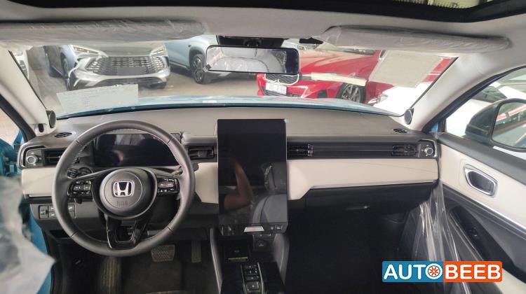 هوندا e:NS1 2023