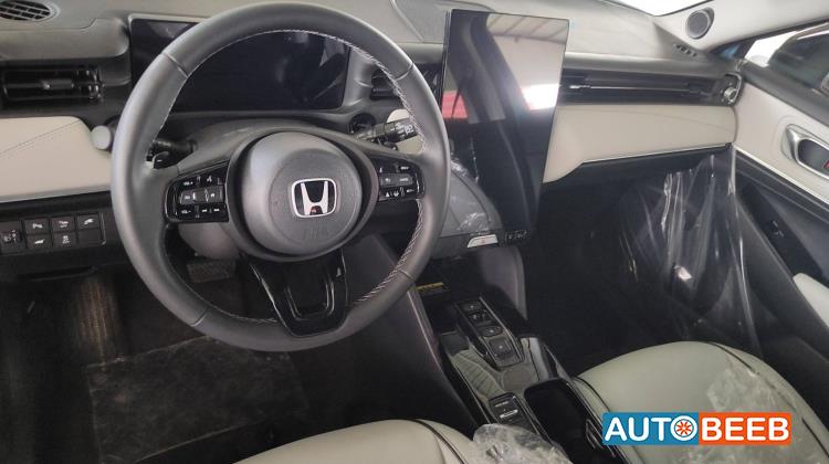 هوندا e:NS1 2023