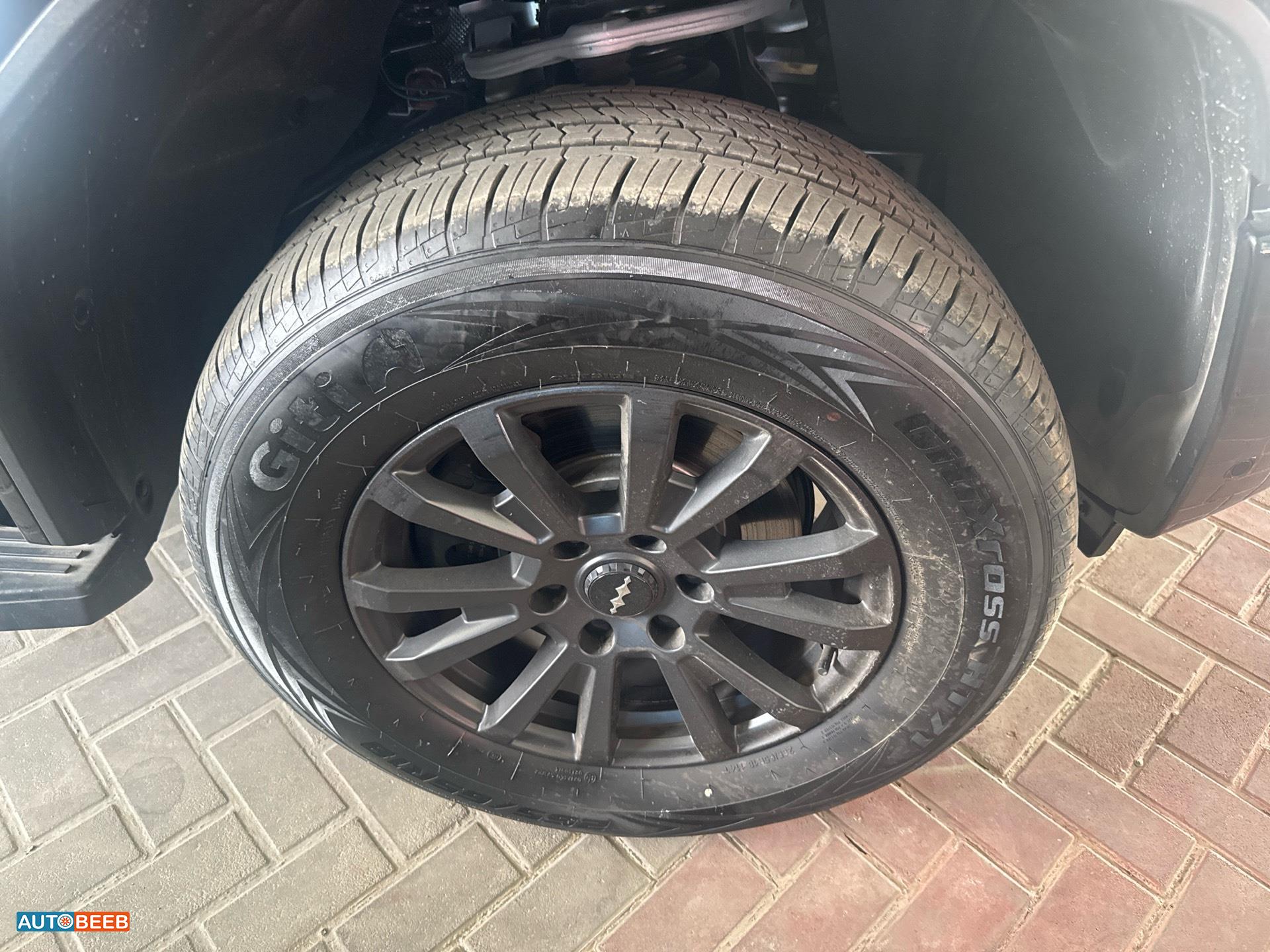 بي واي دي ليوبارد 5 2025