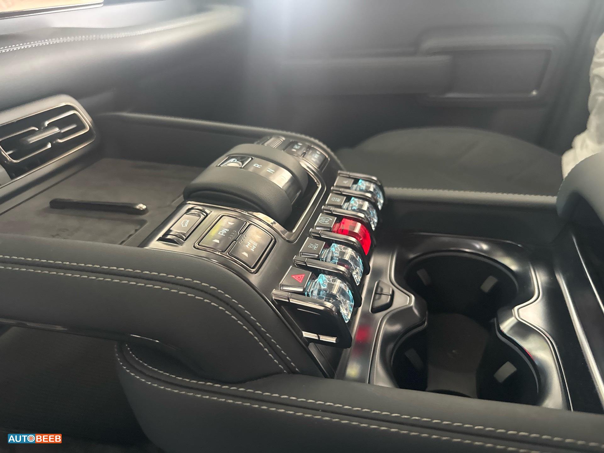 بي واي دي ليوبارد 5 2025