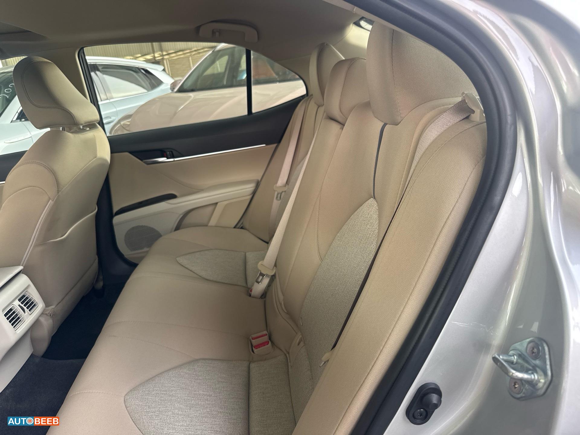 تويوتا كامري 2024