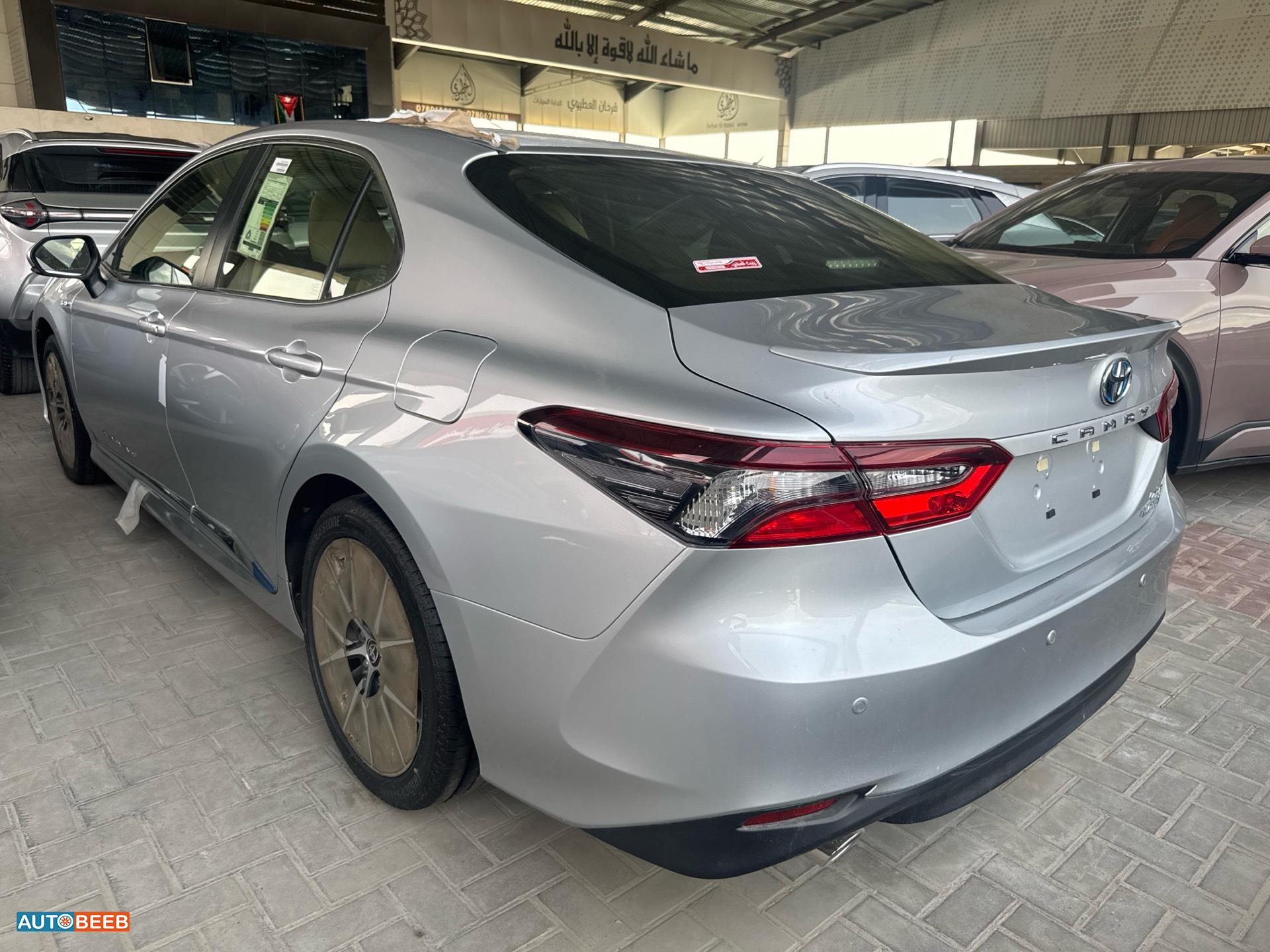 تويوتا كامري 2024