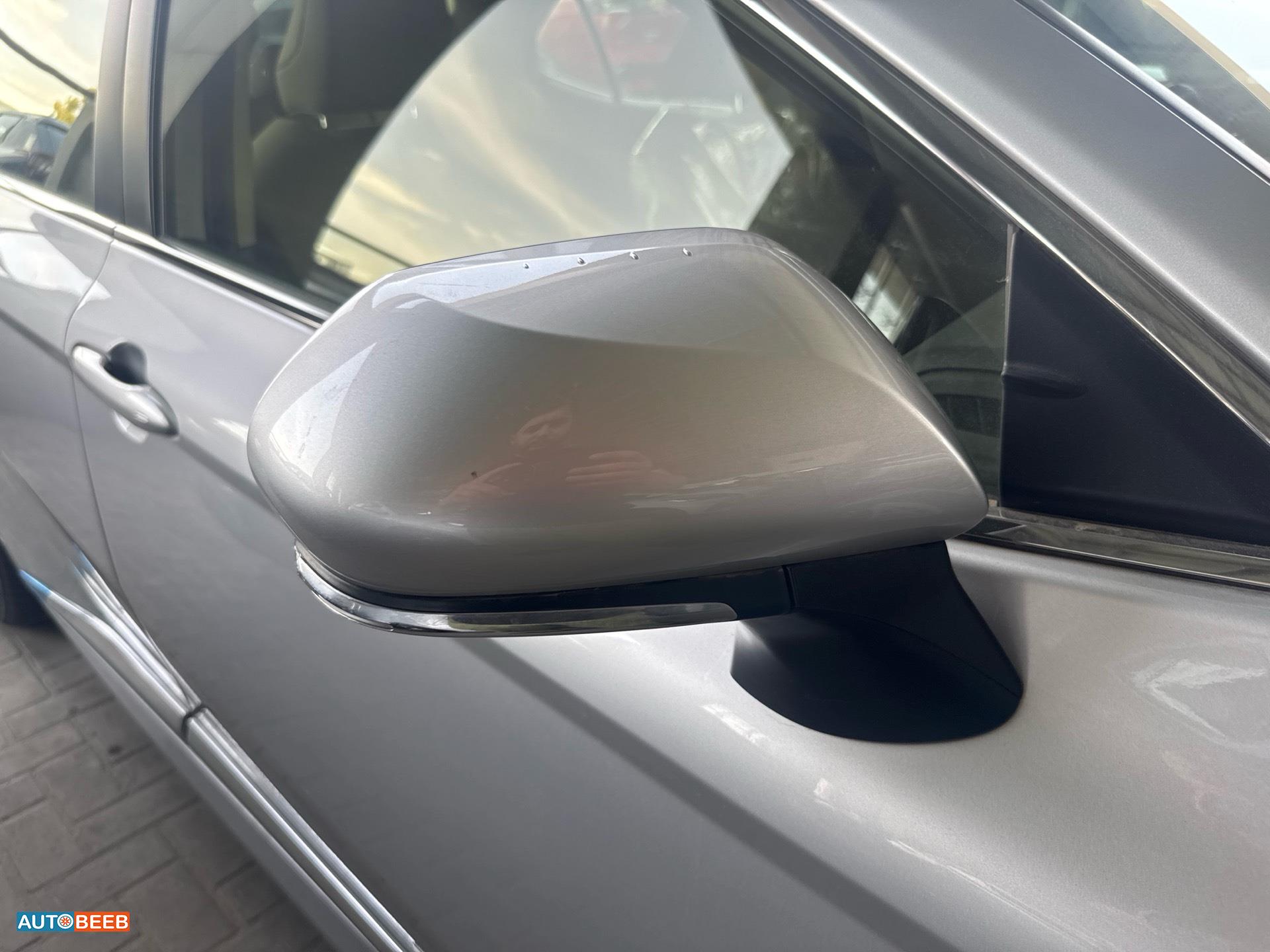 تويوتا كامري 2024