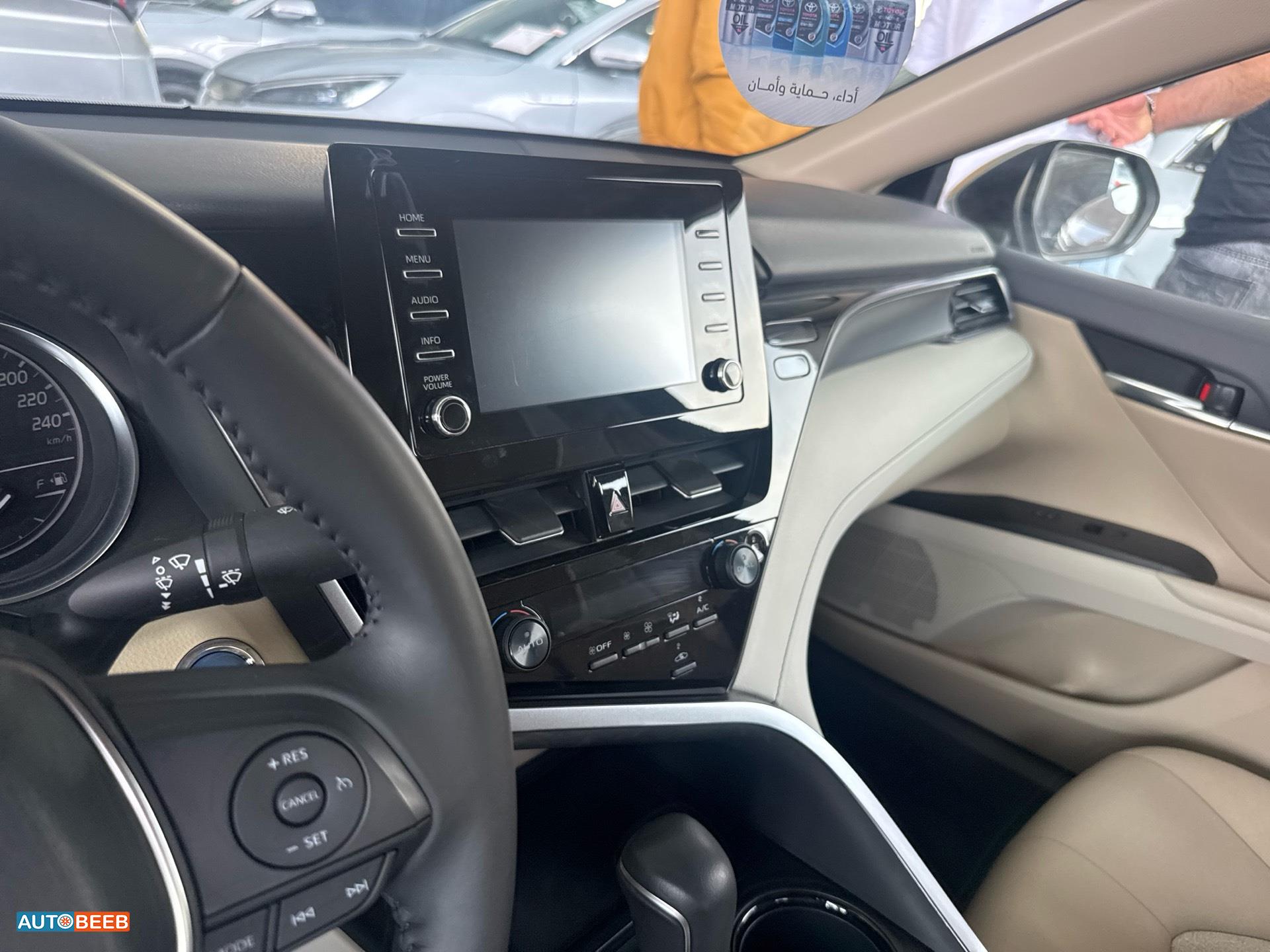 تويوتا كامري 2024