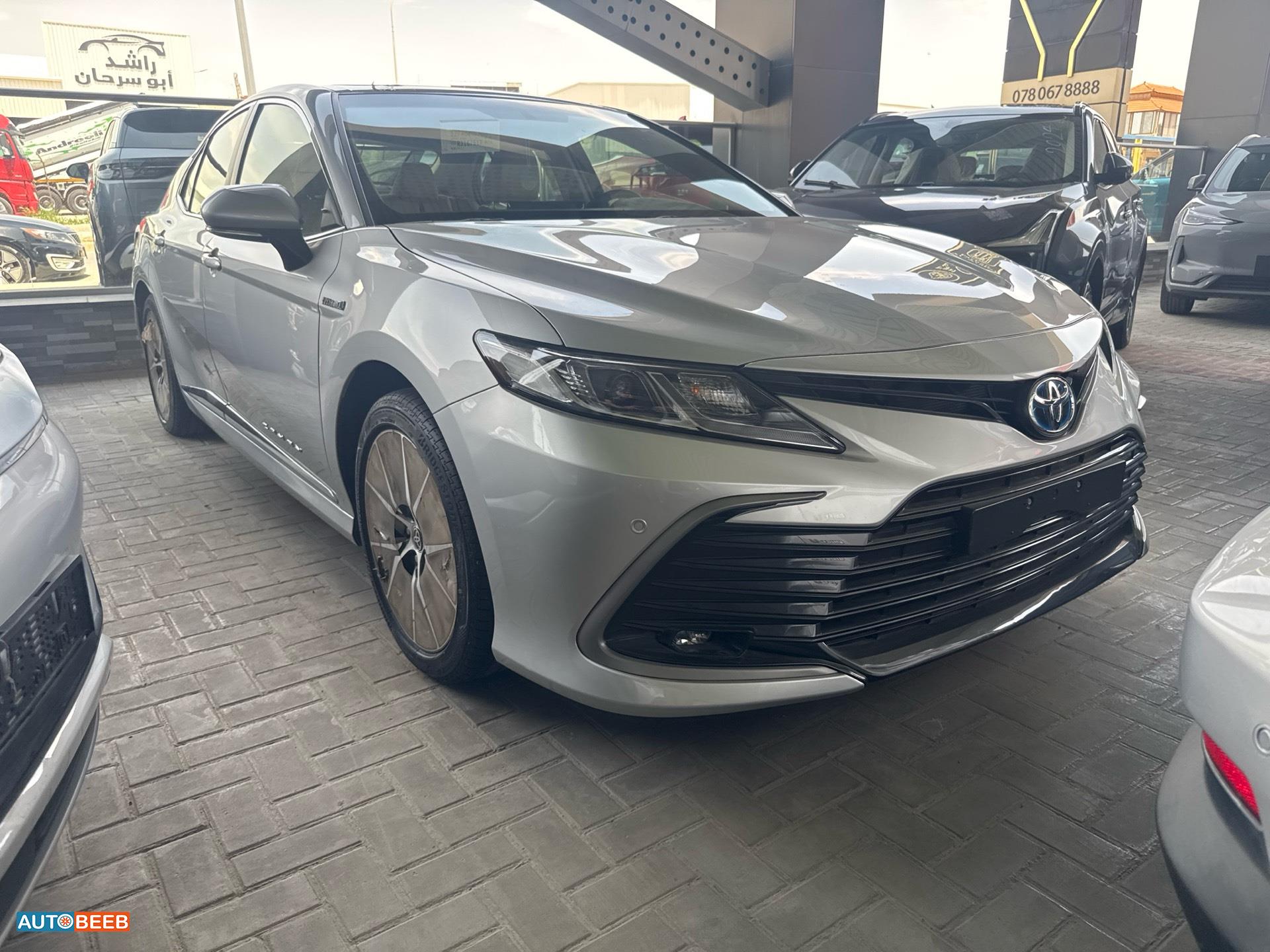 تويوتا كامري 2024