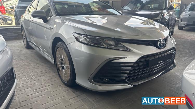 تويوتا كامري 2024