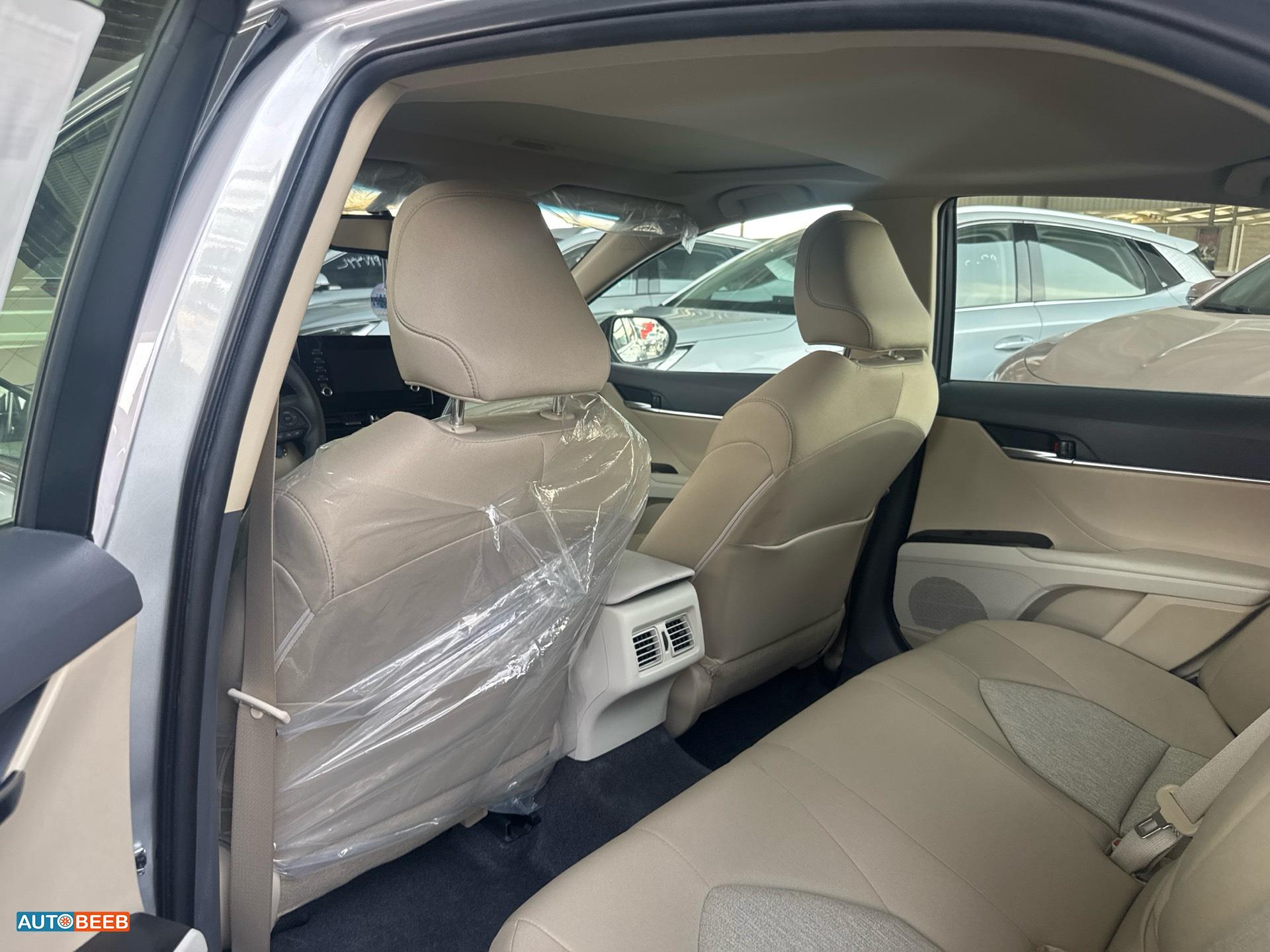 تويوتا كامري 2024