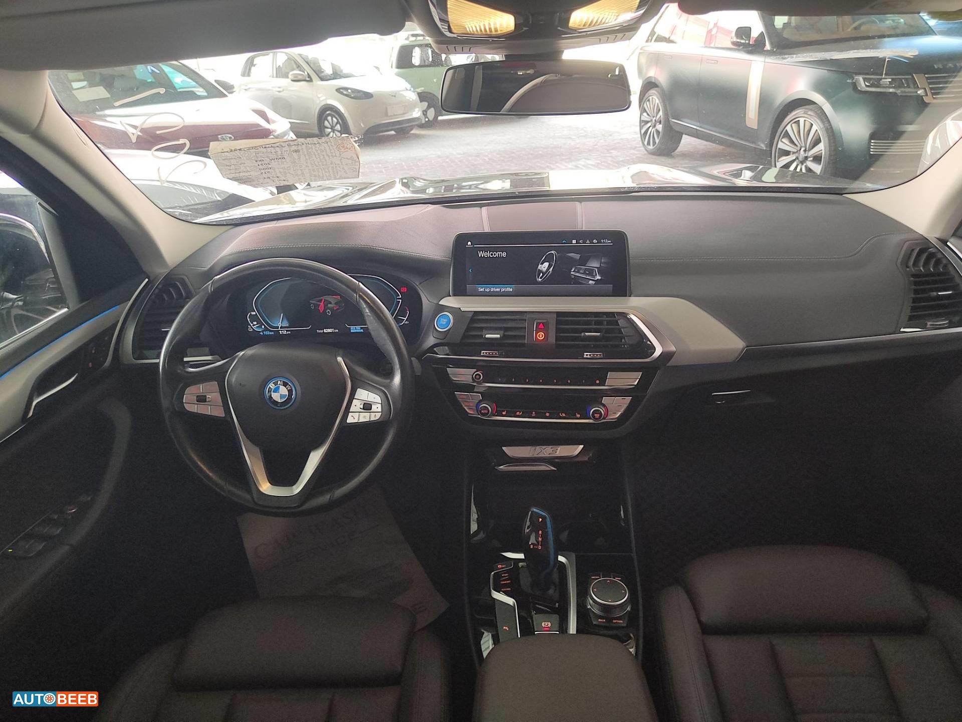 بي ام دبليو iX3 2021